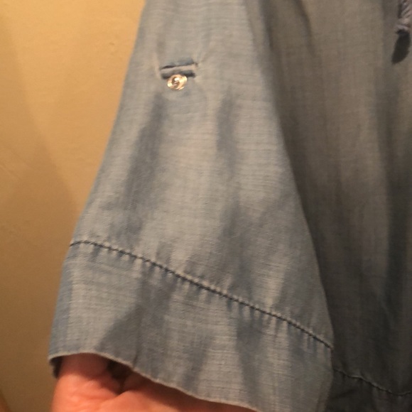 Zenergy by Chico’s comfortable denim look top. Size 1/size M - Picture 4 of 6